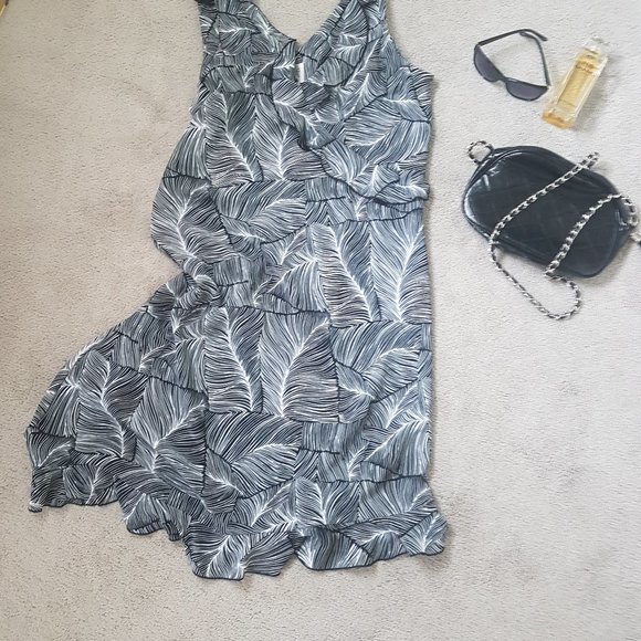 Black and White Dress - Picture 6 of 13